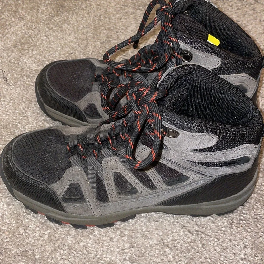 Cat and Jack youth size 4 gray hiking boots